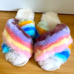 NEW Emu slippers from FreePeople - women’s 7.